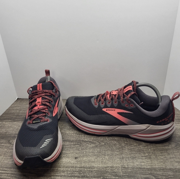 Brooks Cascadia 16 GTX Womens 11 Shoes Running Trail Black 1203641B071 Gore Tex - Picture 1 of 10